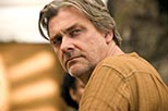 Foto Ray Stevenson en Insurgente de Marcus Eaton