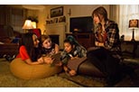 Foto Aubrey Peeples en Jem y los Hologramas 3