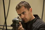 Foto Theo James en Insurgente de Four 3